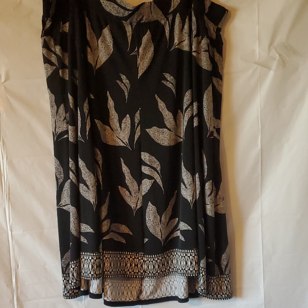Catherines Anywhere 3X Black and Tan Leaf Print Maxi Skirt with Geometric Border